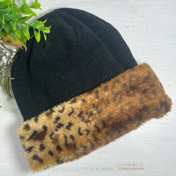 NWOT Black Beanie Leopard Print Faux Fur Trim Stretch Hat Animal Print Faux Fur - Picture 7 of 9